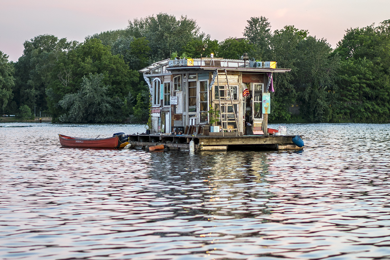 TINY HOUSEBOAT